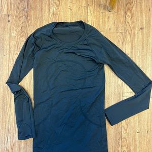 Lululemon long sleeve top